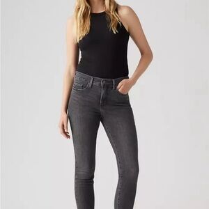 Levi's Black Skinny Jeans with Stretch Fit